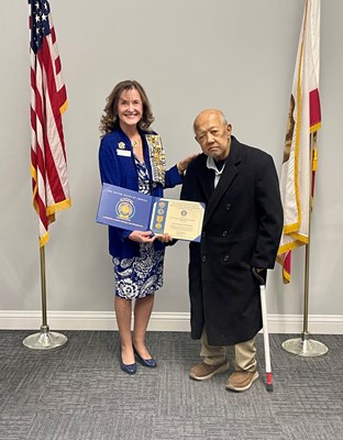 Ceremony for CA VVA Chapter 933 Vietnam veterans by members of the CA Fresno-Yosemite Chapter NSDAR.